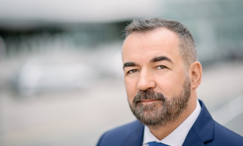 Advogado luso-brasileiro estreia-se no parlamento e quer mais apoios às comunidades