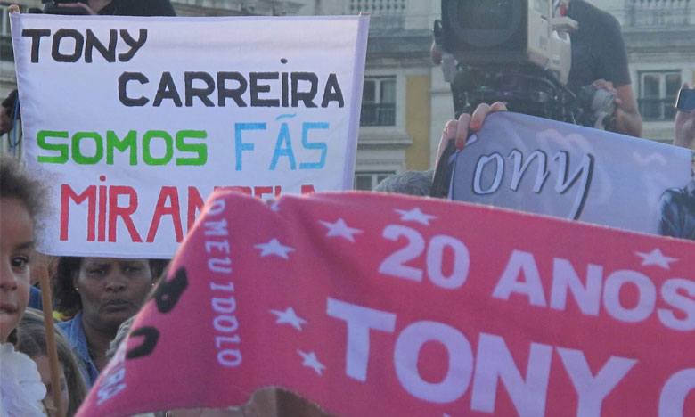 Fãs de Tony Carreira em França sentem-se atacados
