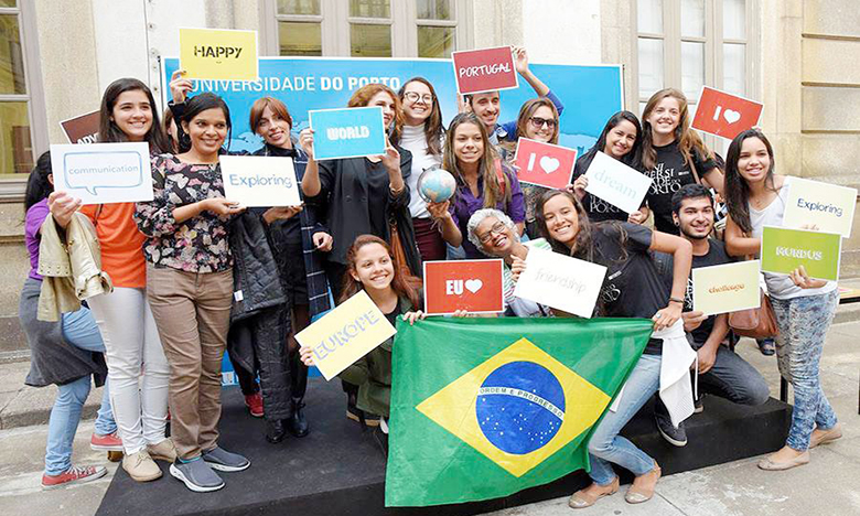 Governo português reserva 3500 vagas para emigrantes no ensino superior