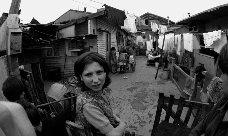 Institut Français du Portugal prepara conferência sobre emigração portuguesa para França