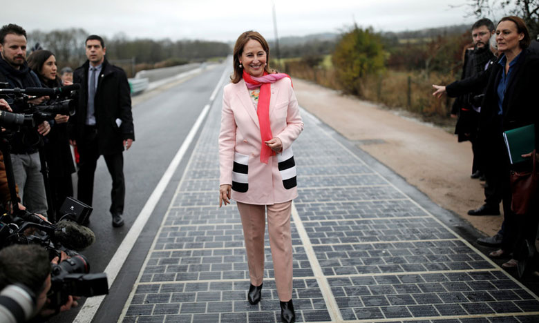 Já pode conduzir na primeira estrada de painéis solares do mundo