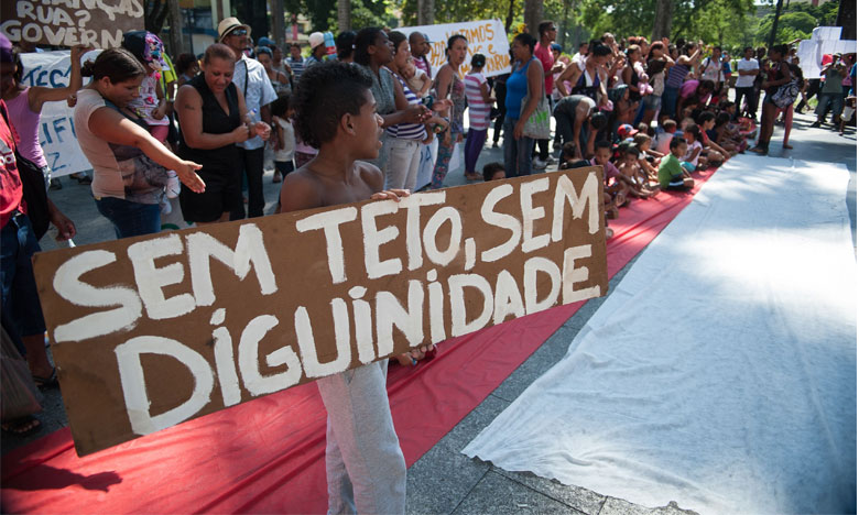 Líder do movimento brasileiro dos Sem Teto invoca 'geringonça' portuguesa para apelar à unidade