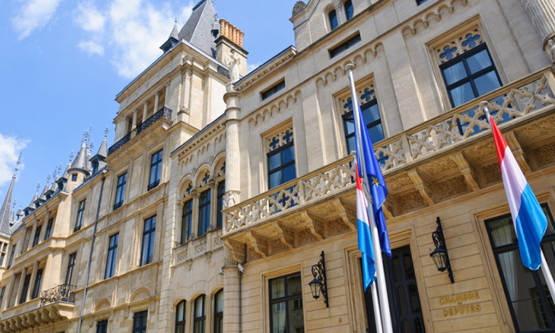 Luxemburgo rejeita petição que proíbe empresas de pedir candidatos que falem português