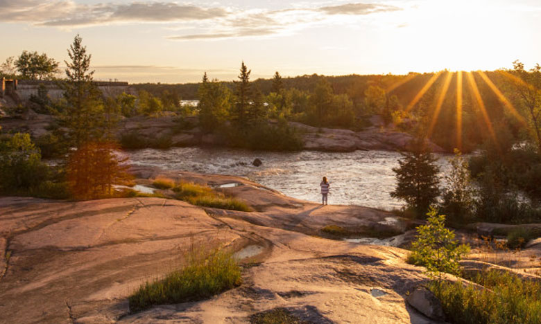 Mayor lusodescendente incentiva portugueses a irem para Winnipeg Beach