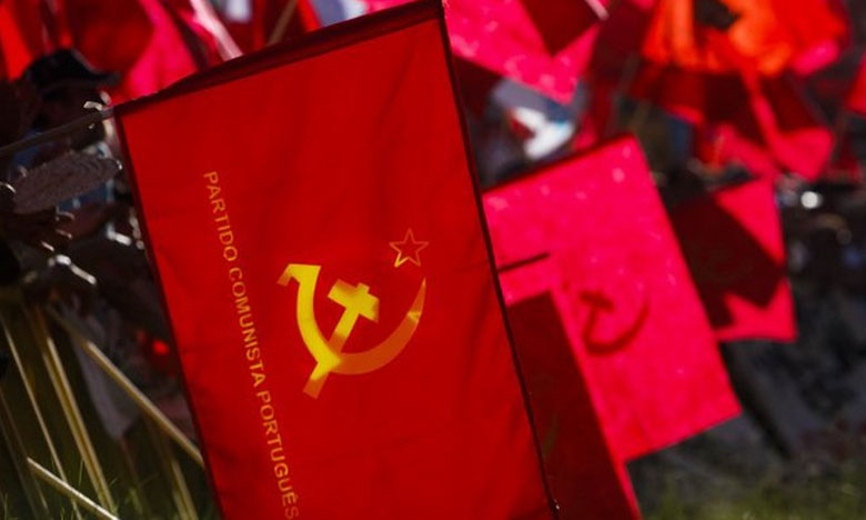 Militantes do PCP esclarecem portugueses em Londres