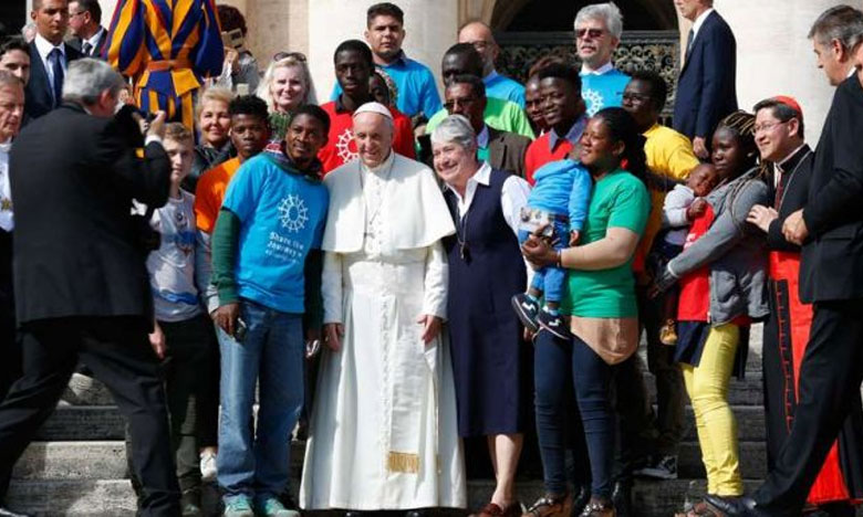 Papa lança campanha para integração de emigrantes e refugiados
