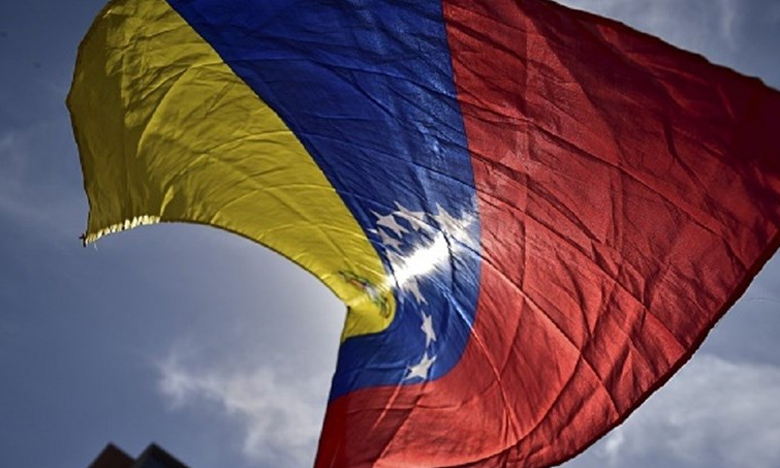 PDR incita Governo a patrocinar retorno da comunidade luso-venezuelana