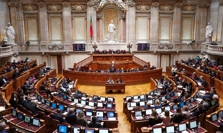 Portugal está acima da média comunitária na representação feminina no parlamento