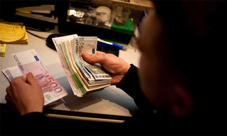 Salário mínimo sobe para 580 euros em 2018