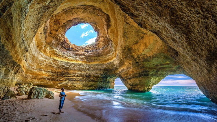Britânicos regressam ao Algarve, com reservas feitas até outubro 11 Britânicos regressam ao Algarve, com reservas feitas até outubro