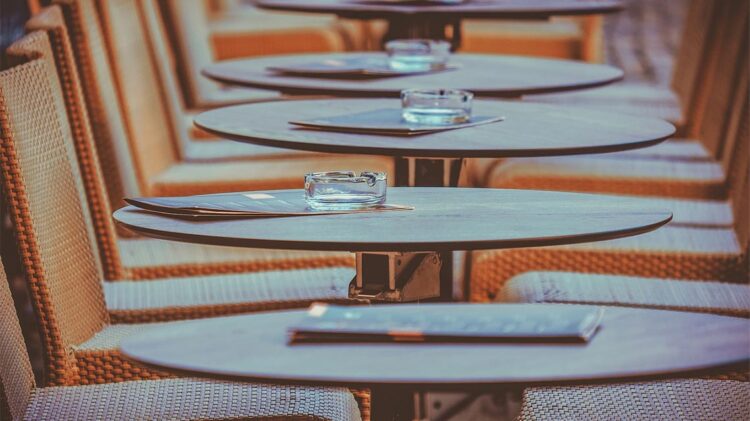 Comunidade portuguesa em França preocupada com restauração