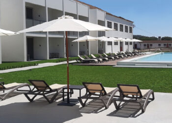 Experiência única de vindimar faz parte da oferta turística do Hotel Herdade da Barrosinha