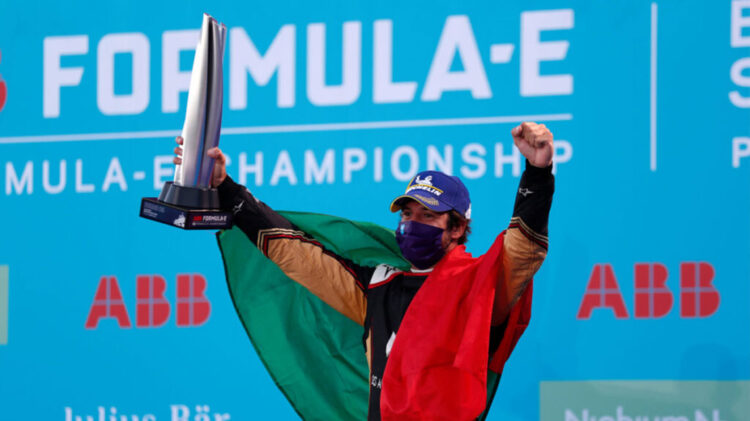 Félix da Costa é campeão do mundo da Fórmula 1 dos carros elétricos