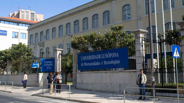Lusófona oferece bolsas para estudantes dos países da CPLP e Macau