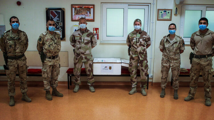 Militares portugueses entregam 200 kits de colheita no Afeganistão 11 Militares portugueses entregam 200 kits de colheita no Afeganistão