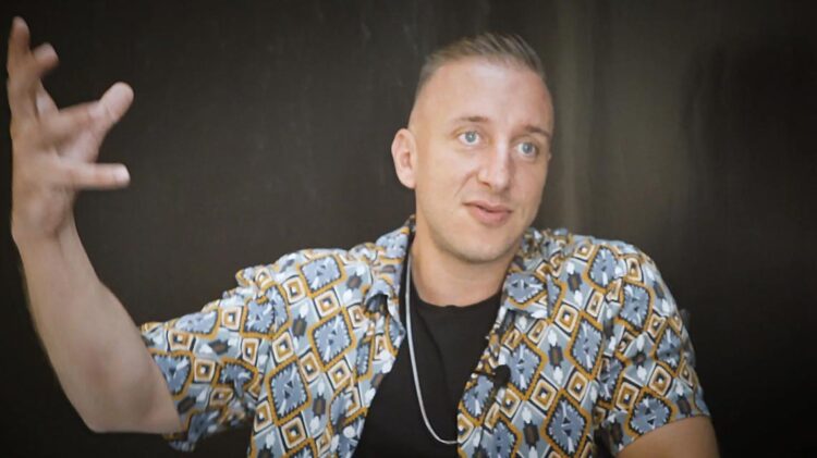 Basil da Cunha filma comunidade que está na sombra da história de um país 11 Basil da Cunha filma comunidade que está na sombra da história de um país