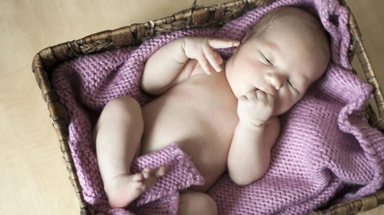 Bruxelas autoriza primeira caixa para bebés abandonados