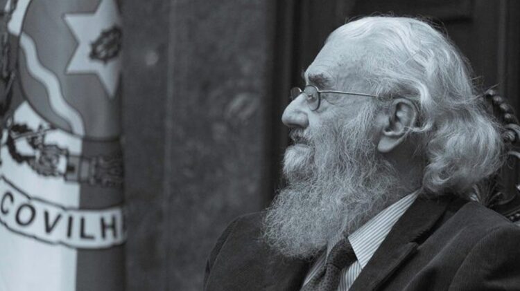 Morreu o poeta português E. M. de Melo e Castro, o autor que fez emergir a poesia experimental portuguesa