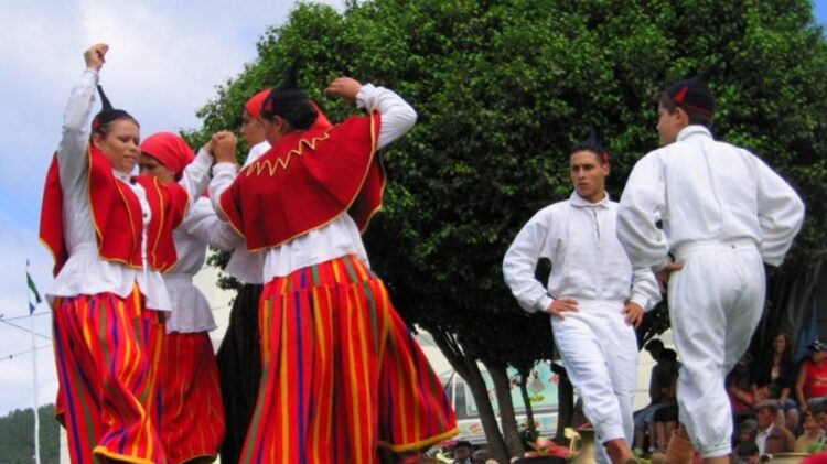 Romaria de São João D'Arga e Bailinho da Madeira entre as 7 Maravilhas da Cultura Popular