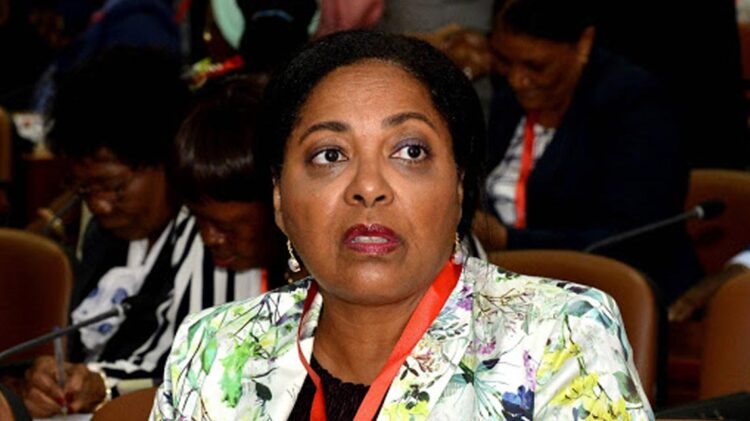 Angola: Irene Neto queixa-se de "massacre judicial e mediático" 11 Angola: Irene Neto queixa-se de "massacre judicial e mediático"