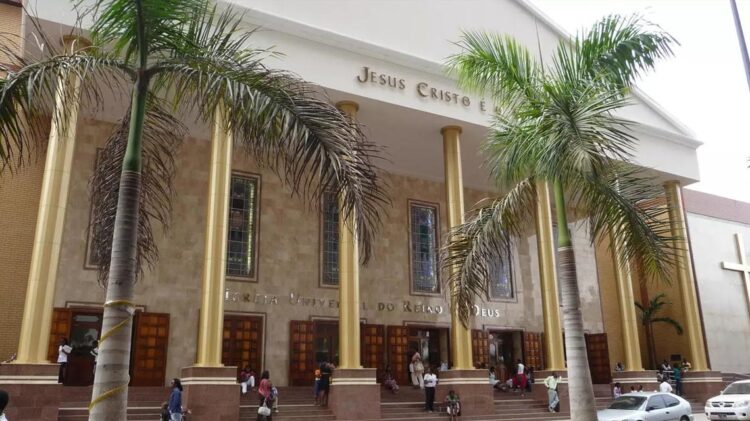 Angola: Justiça manda encerrar oito templos da IURD no Bié e no Bengo 11 Angola: Justiça manda encerrar oito templos da IURD no Bié e no Bengo