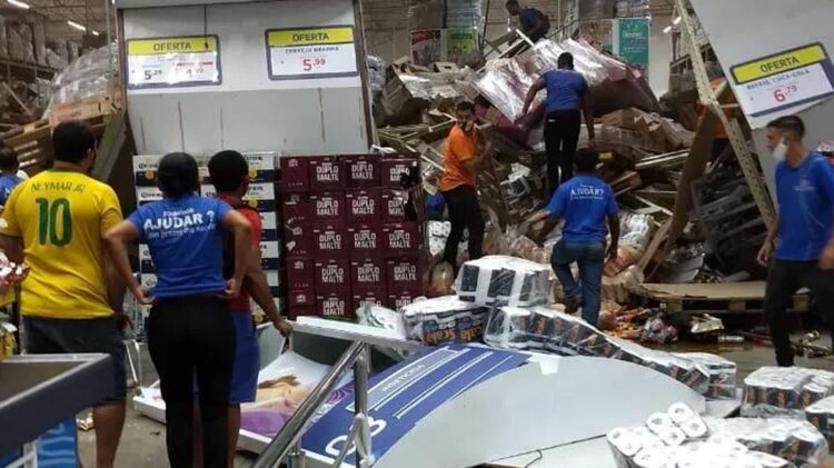 Brasil: Desabamento de prateleiras num supermercado em São Luís faz um morto e oito feridos graves