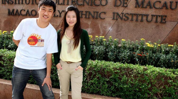 Jovens de Macau vêm estudar no Porto 11 Jovens de Macau vêm estudar no Porto