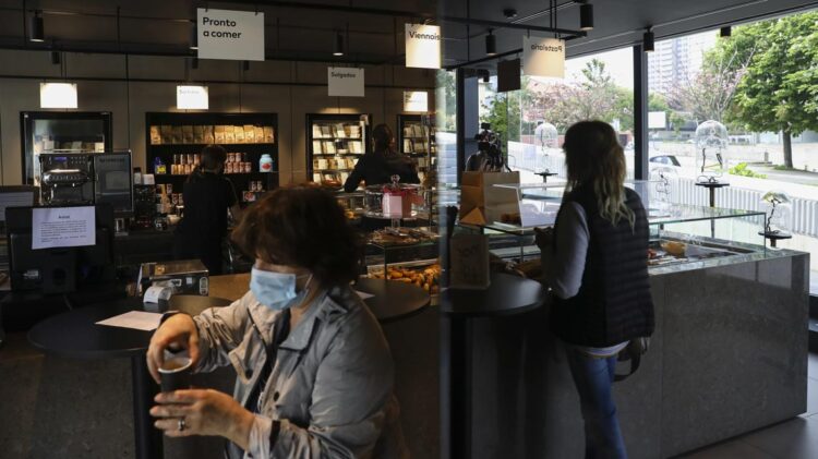 OE2021: Estado prevê devolver 200 milhões de euros de IVA aos consumidores 11 OE2021: Estado prevê devolver 200 milhões de euros de IVA aos consumidores