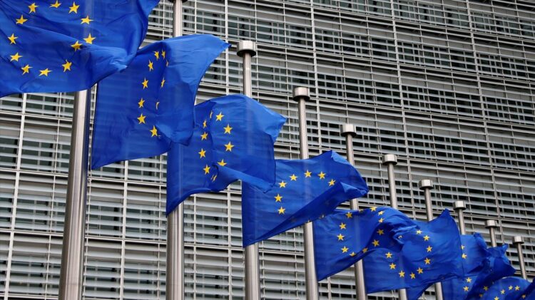 Presidência da UE permite a Portugal reforçar ajuda ao desenvolvimento 11 Presidência da UE permite a Portugal reforçar ajuda ao desenvolvimento