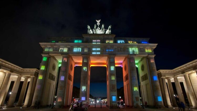 Professores portugueses no estrangeiro exigem medidas iguais para todos nos grupos de risco