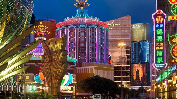 Residentes estrangeiros de Macau sem solução para deslocações à China