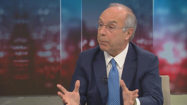 Uso obrigatório da StayAway: "É um absurdo completo. É impraticável" diz Marques Mendes 11 Uso obrigatório da StayAway: "É um absurdo completo. É impraticável" diz Marques Mendes