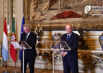 Ministro de Estado e dos Negócios Estrangeiros de Portugal recebe o seu homólogo do Luxemburgo