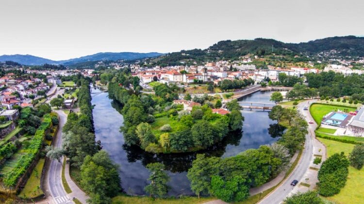 Arcos de Valdevez. Autarquia apoia associações locais 11 Arcos de Valdevez. Autarquia apoia associações locais