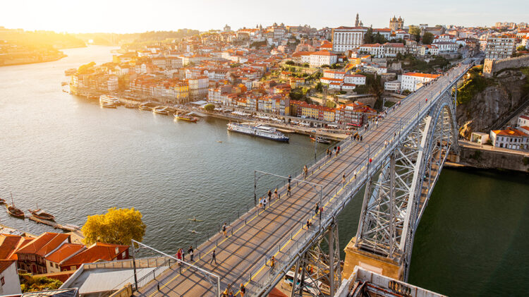 Atividade turística em Portugal pode cair até 63% em 2020, prevê Comissão Europeia