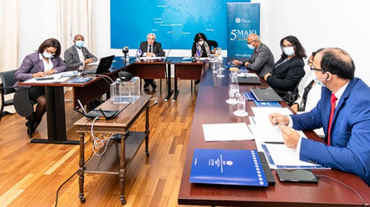 Educação em contexto de emergência será alvo de cooperação na CPLP 11 Educação em contexto de emergência será alvo de cooperação na CPLP