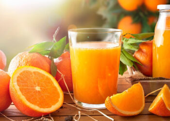 Entramos na temporada da laranja. O seu sabor pode ser um ótimo complemento para muitos pratos