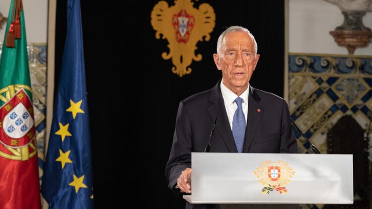 Mensagem do Presidente da República ao País sobre a renovação do segundo estado de emergência 11 Mensagem do Presidente da República ao País sobre a renovação do segundo estado de emergência