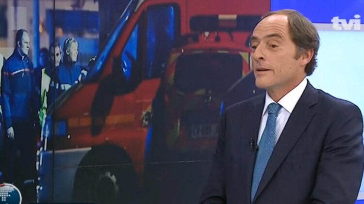 Paulo Portas: "Estado não faz a mais pequena ideia de quais são os centros de contágio" 11 Paulo Portas: "Estado não faz a mais pequena ideia de quais são os centros de contágio"