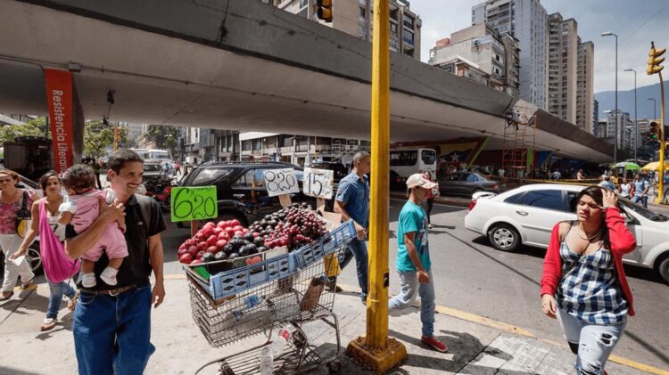 Venezuela. Campanha para eleições legislativas arranca com divisões no chavismo e na oposição