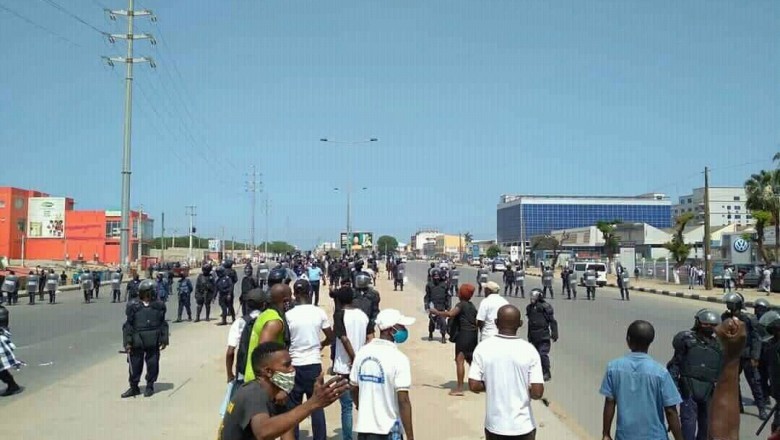 Angola: Polícia dispersa manifestantes em Luanda no Dia da Independência