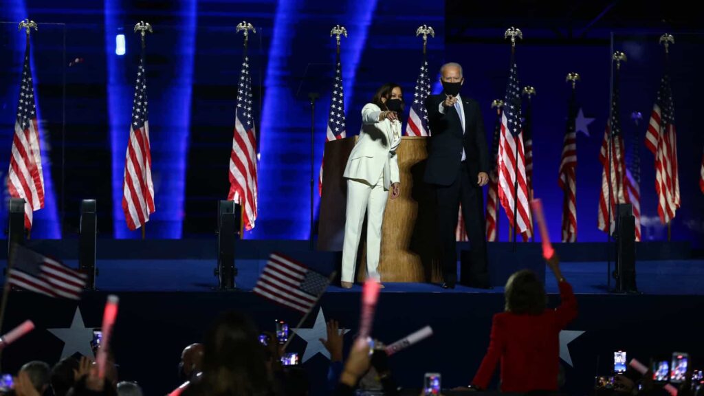 EUA: O primeiro dia da América pós-Trump 12 Kamala Harris, 55 anos