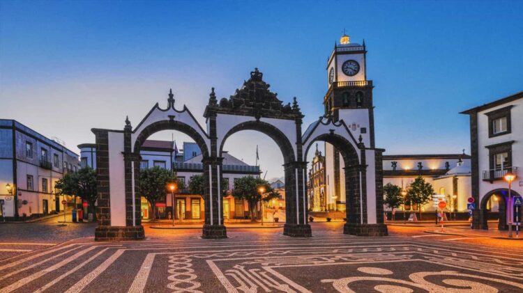 Açores: Executivo quer reduzir carga fiscal de famílias e empresas 11 Açores