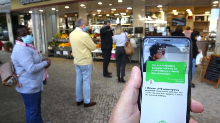 CDS-PP questiona Governo sobre utilização da 'app' StayAway Covid 11 CDS-PP questiona Governo sobre utilização da 'app' StayAway Covid
