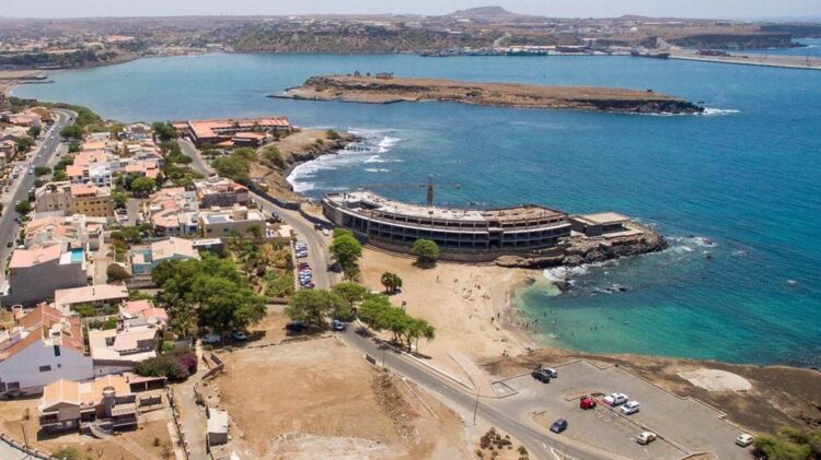 Cabo Verde. Empréstimos internacionais adicionais para Orçamento de 2021