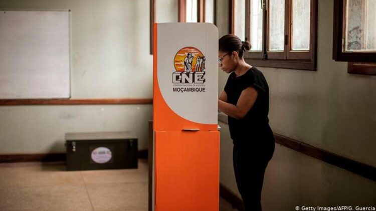 Moçambique: Cerca de 150 candidatos na disputa acesa por um lugar na CNE