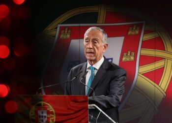 Rebelo de Sousa anuncia recandidatura a Belém
