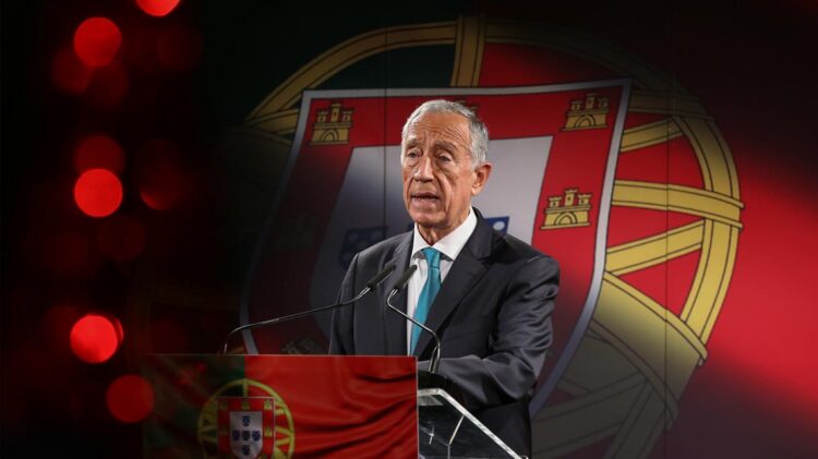 Rebelo de Sousa anuncia recandidatura a Belém "porque há uma pandemia a enfrentar e uma crise a vencer" 11 Rebelo de Sousa anuncia recandidatura a Belém