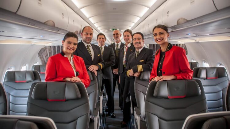 TAP: Plano de reestruturação prevê redução de 25% da massa salarial 11 TAP: Plano de reestruturação prevê redução de 25% da massa salarial