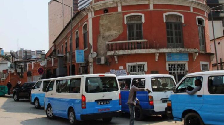 Angola prepara aplicação móvel para verificar seguro automóvel pela matrícula 11 Angola prepara aplicação móvel para verificar seguro automóvel pela matrícula